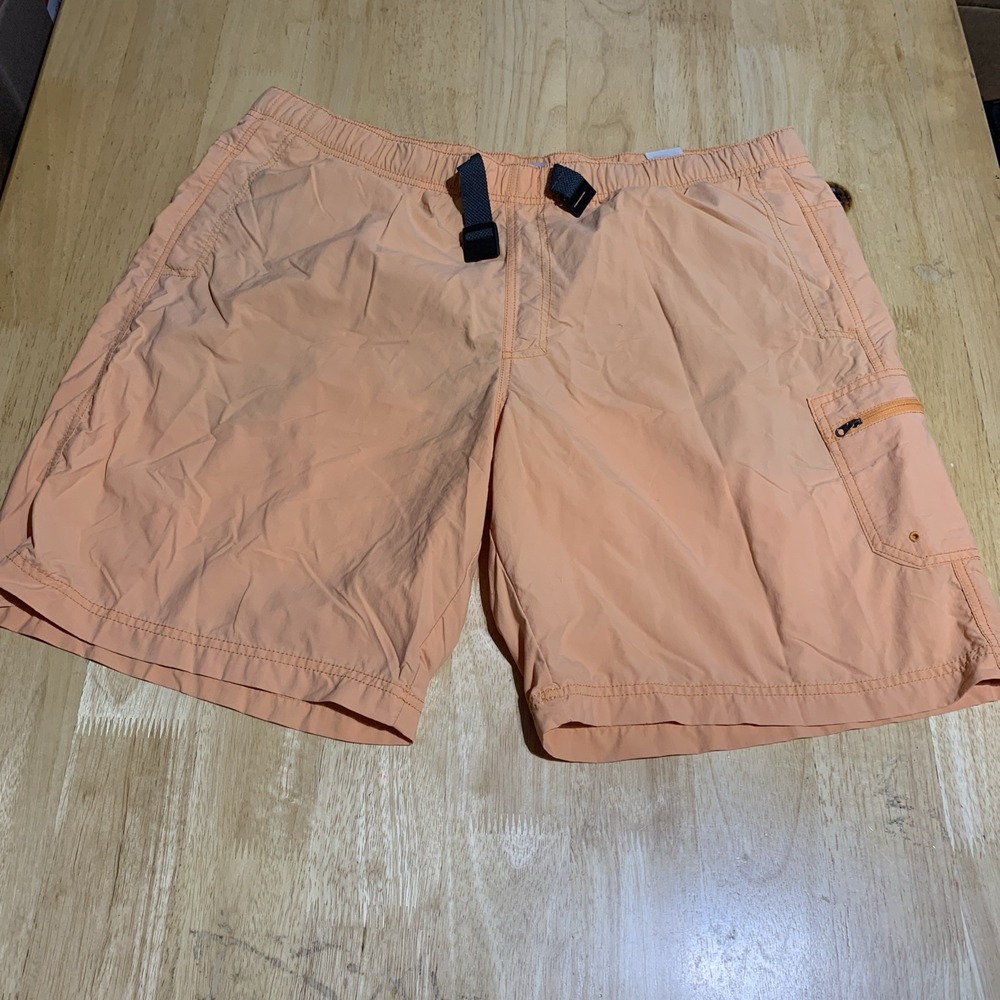 Columbia shorts Men's XL Omni- Shade nylon 9" inseam Orange stretch adjustable